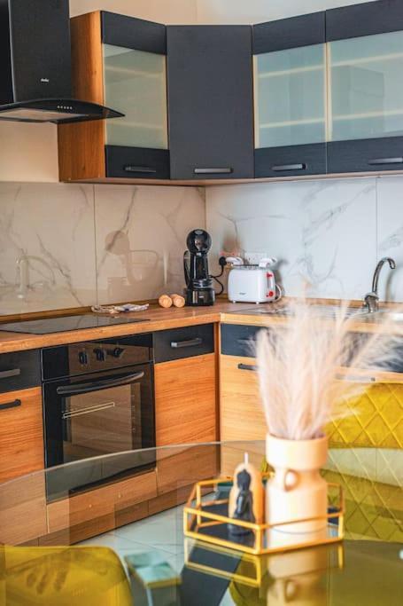 Stylish Seafront Spinola Apartment Saint Julian's Eksteriør bilde