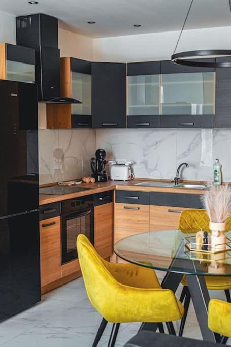 Stylish Seafront Spinola Apartment Saint Julian's Eksteriør bilde