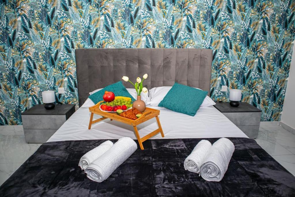 Stylish Seafront Spinola Apartment Saint Julian's Eksteriør bilde